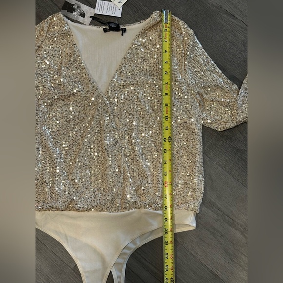 NWT Sincerely Jules sequin bodysuit size medium - Picture 9 of 11